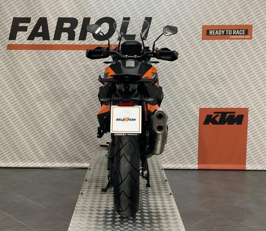 KTM 1290 Super Adventure S (2021) (4)