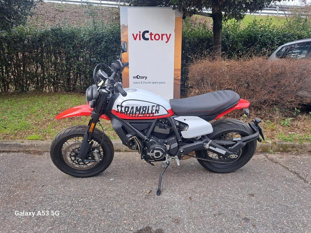 Ducati Scrambler 800 Urban Motard (2022) (2)