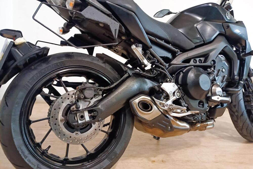 Yamaha MT-09 (2021 - 23) (4)