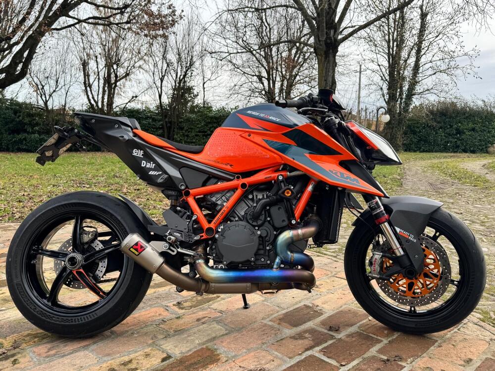 KTM 1290 Super Duke R (2021)