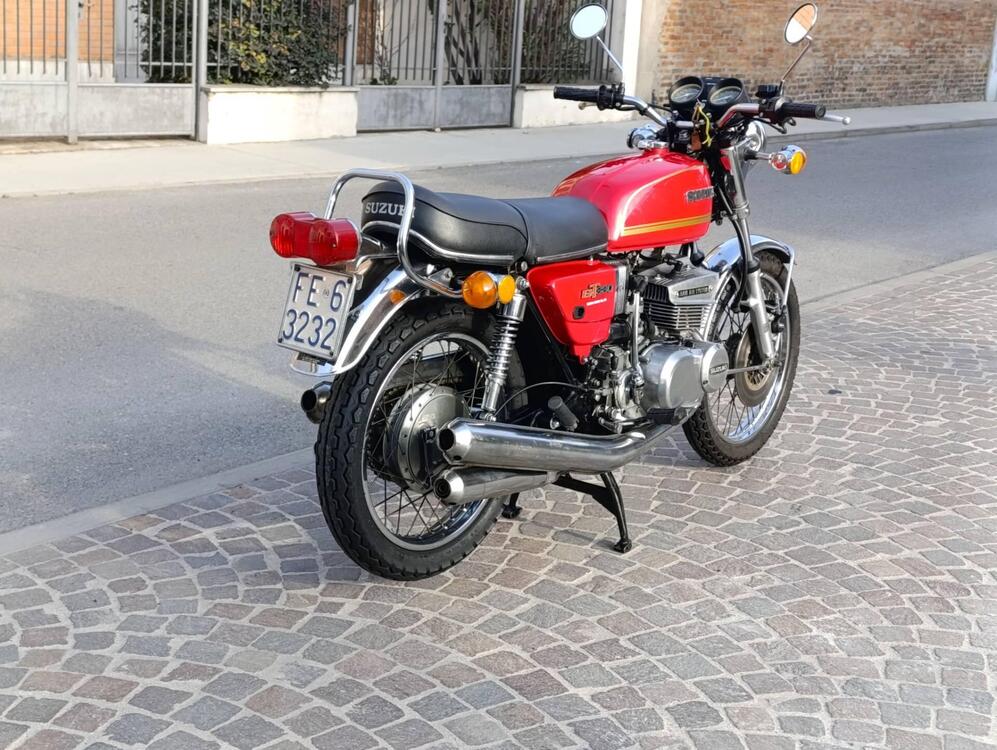 Suzuki GT 380 (2)