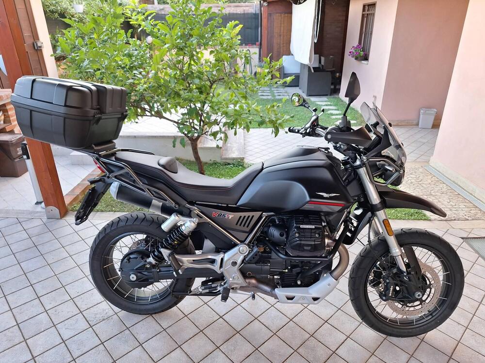 Moto Guzzi V85 TT (2021 - 23)