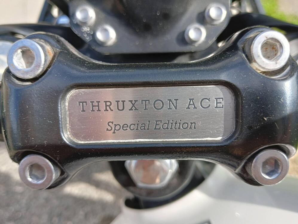 Triumph Thruxton 900 ACE (2014 - 15) (3)