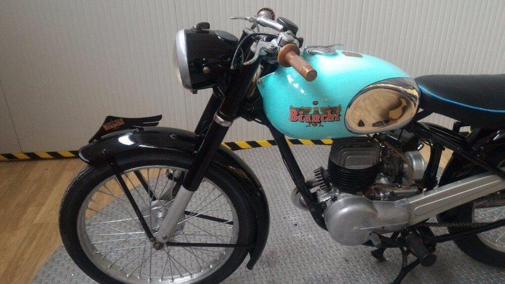 Innocenti Moto Bianchi Scudo del Sud 125 Bianchina (4)