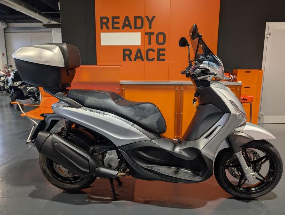 Piaggio Beverly 350 S ABS (2019 - 20)