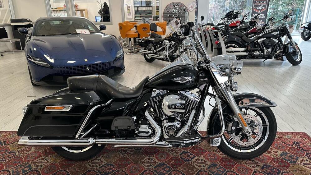 Harley-Davidson 1690 Road King (2013 - 16) - FLHR (2)