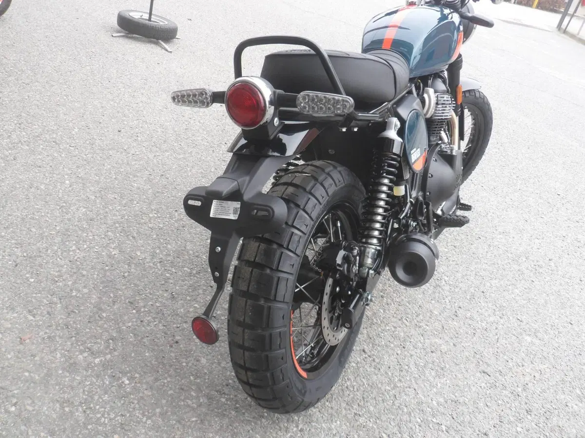 Royal Enfield Bear 650 (2025 - 26) (7)