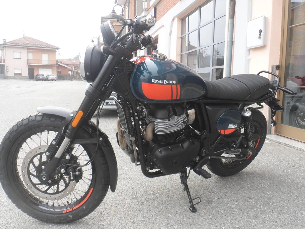 Royal Enfield Bear 650 (2025) (4)