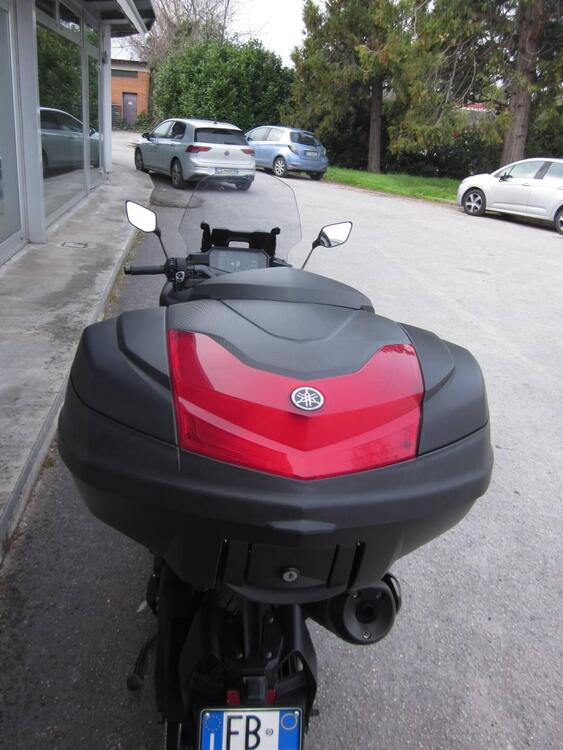 Yamaha T-Max 560 (2022 - 24) (2)