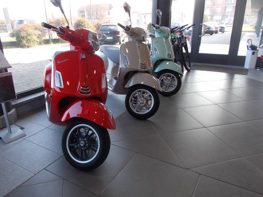 Vespa GTS 310 Supersport (2025) (2)