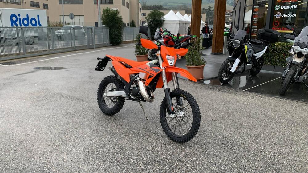 KTM 125 XC-W (2025) (4)