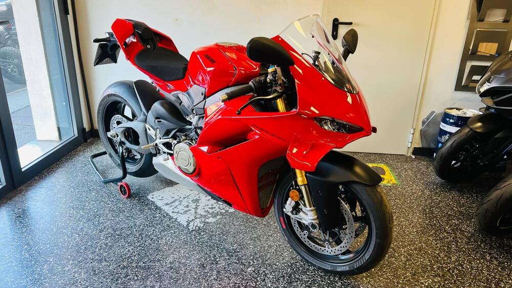 Ducati Panigale V4 S (2025)