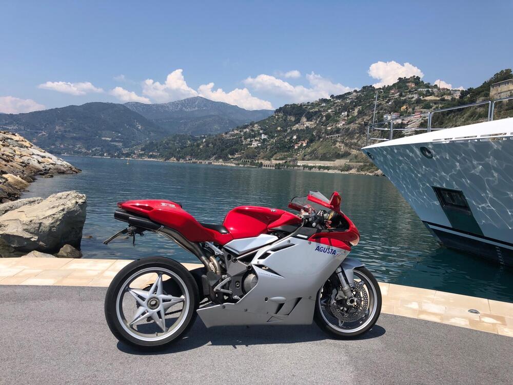 MV Agusta F4 750 S 1+1 (2000 - 02)