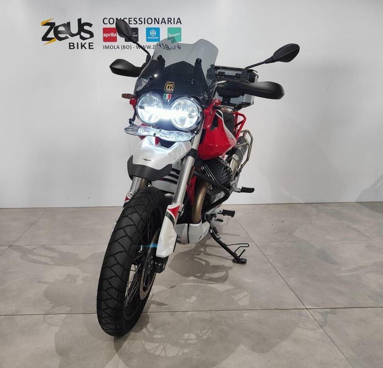 Moto Guzzi V85 TT Evocative Graphics (2019 - 20) (5)