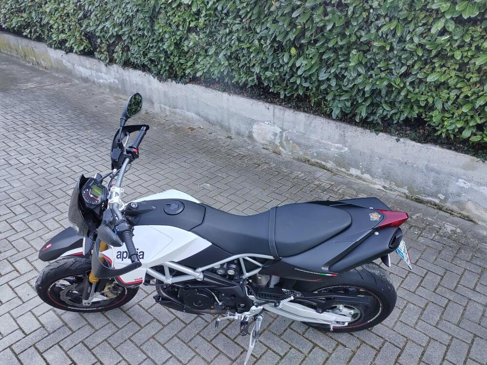 Aprilia Dorsoduro 750 ABS (2009 - 17) (4)