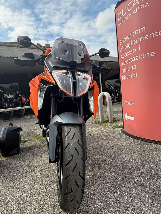 KTM 1290 Super Duke GT (2022 - 24) (3)