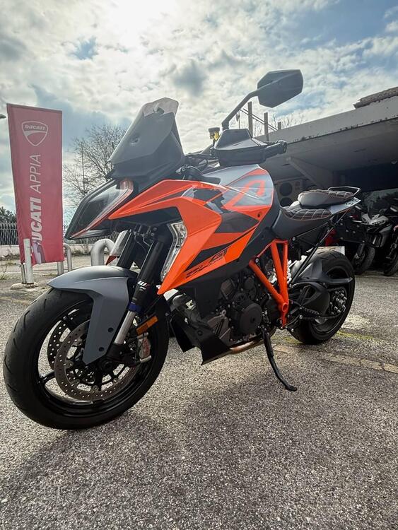 KTM 1290 Super Duke GT (2022 - 24) (2)