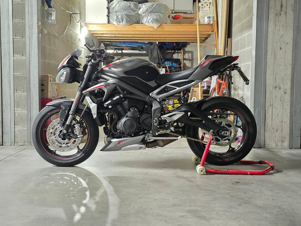 Triumph Street Triple RS (2020 - 22) (2)