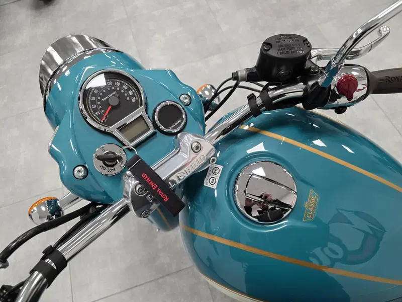 Royal Enfield Classic 650 (2025 - 26) (4)