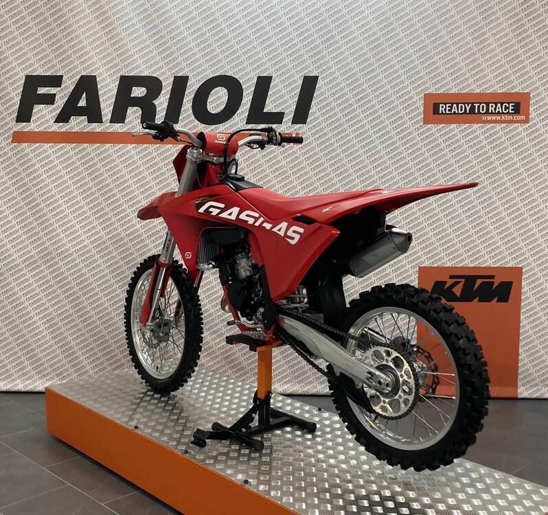 GASGAS MC 125 (2024) (5)