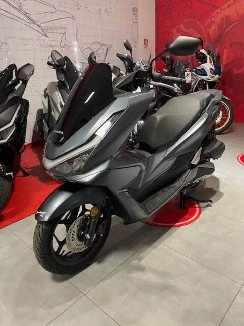 Honda PCX 125 (2025 - 26) (8)