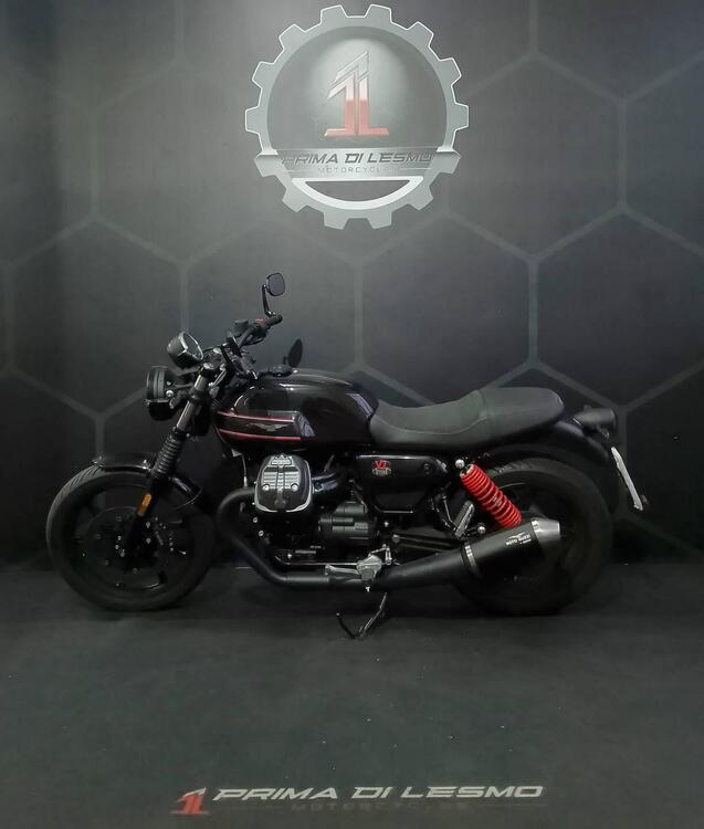 Moto Guzzi V7 Special Edition (2022 - 25) (5)