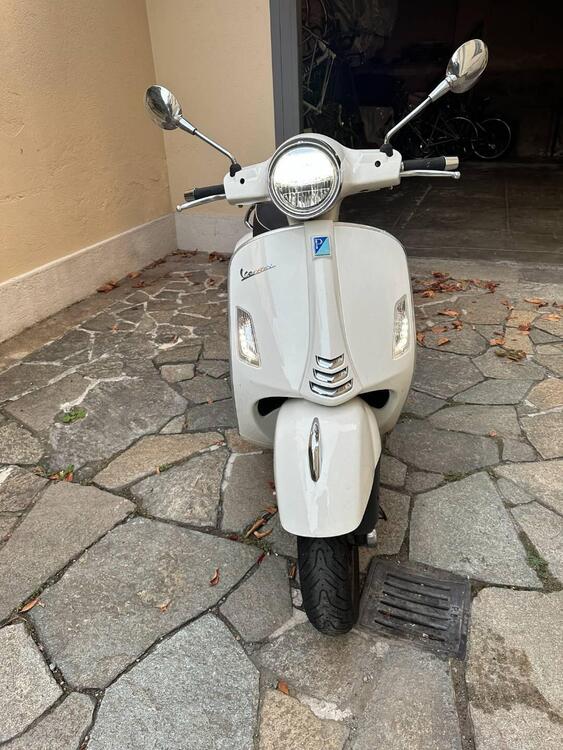 Vespa GTS 300 Super Hpe (2021 - 22)