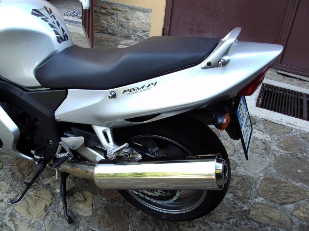 Honda CBR 1100 XX  (2001 - 06) (4)