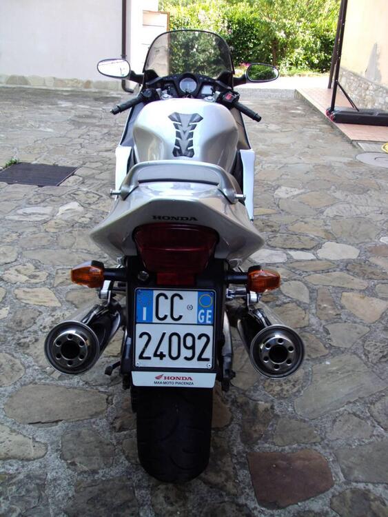 Honda CBR 1100 XX  (2001 - 06) (5)