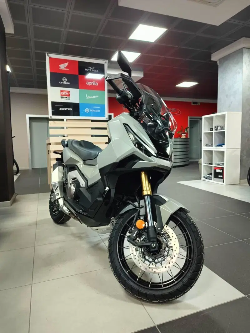 Honda X-ADV 750 (2025 - 26) (2)