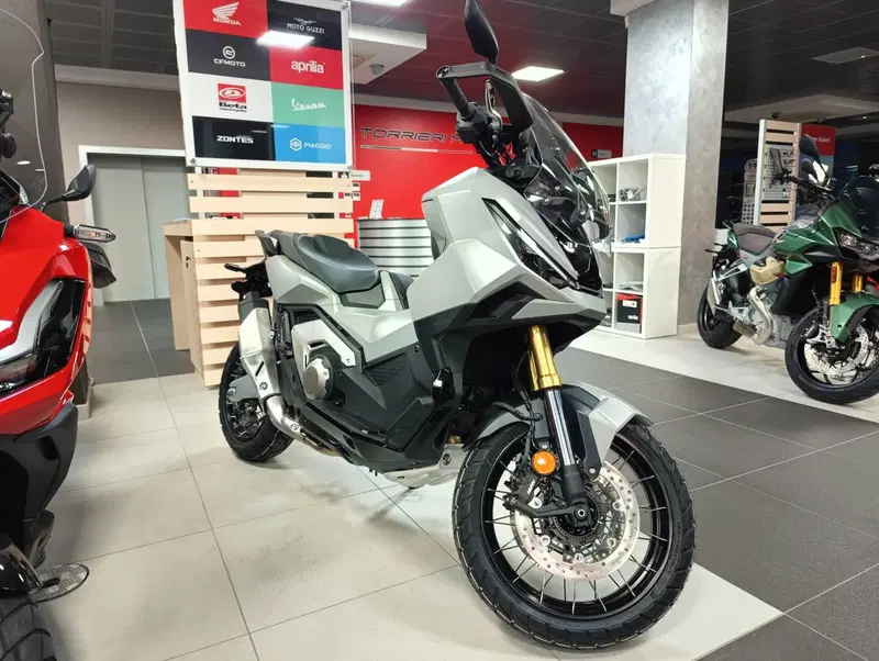 Honda X-ADV 750 (2025 - 26) (4)