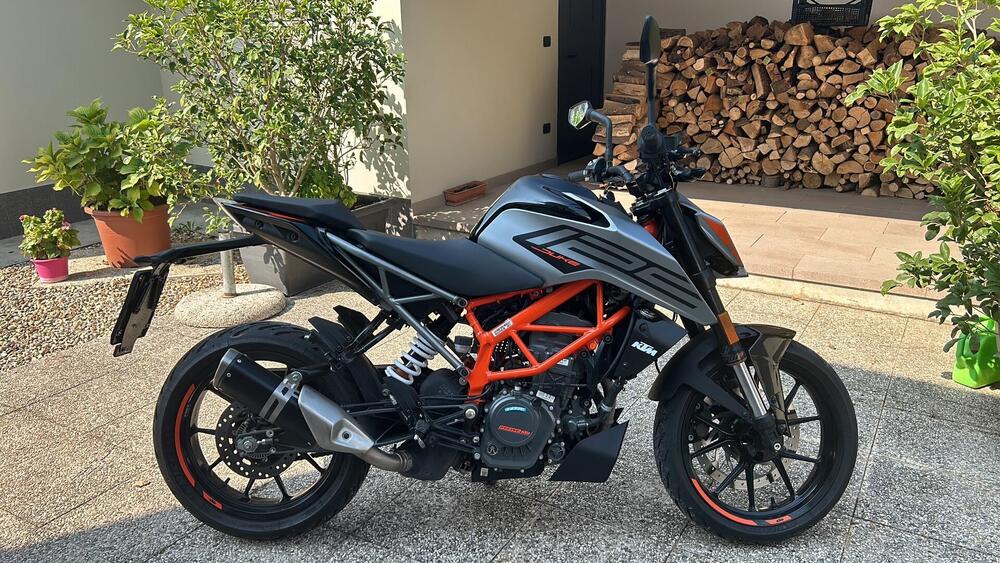 KTM 125 Duke (2021 - 23) (4)