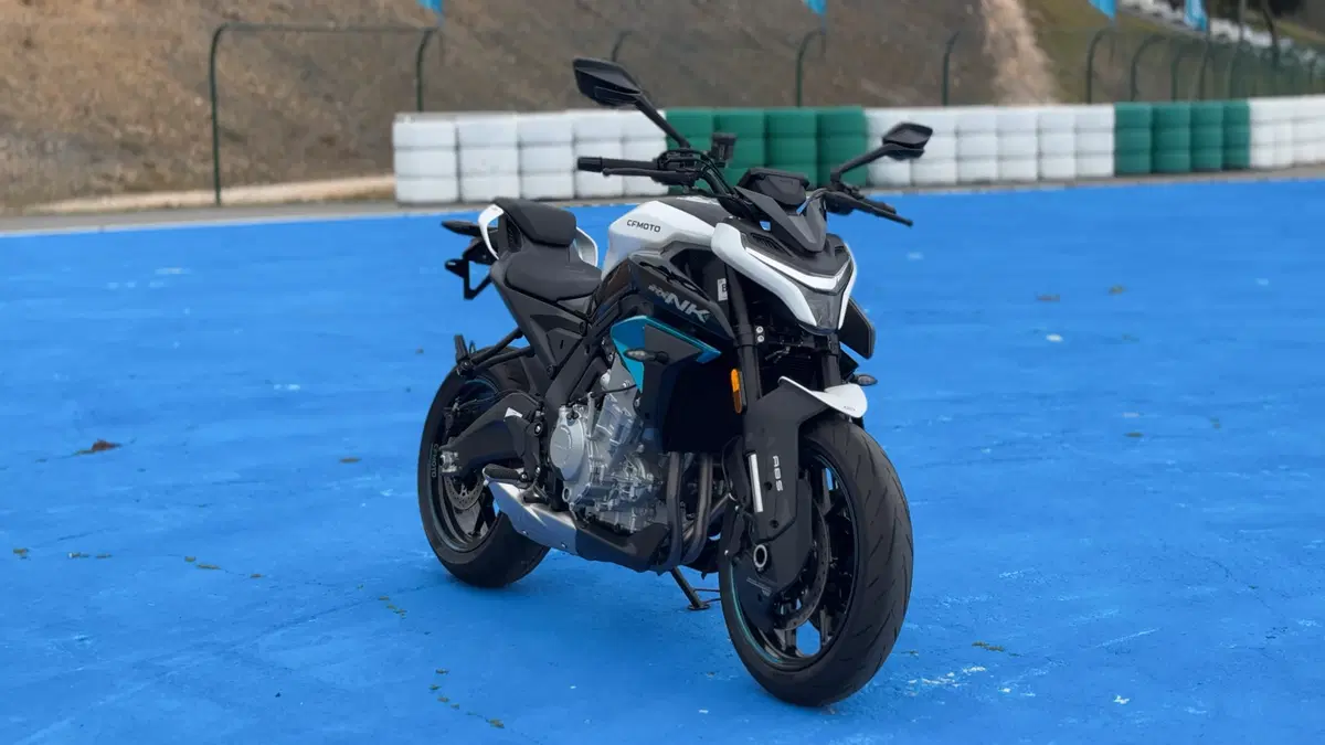 CFMOTO 675NK TEST [VIDEO E GALLERY] (9)