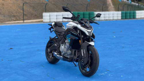 CFMOTO 675NK TEST: come va la prima naked 3 cilindri della Casa cinese. La prova in pista, Pro e Contro [GALLERY] (9)