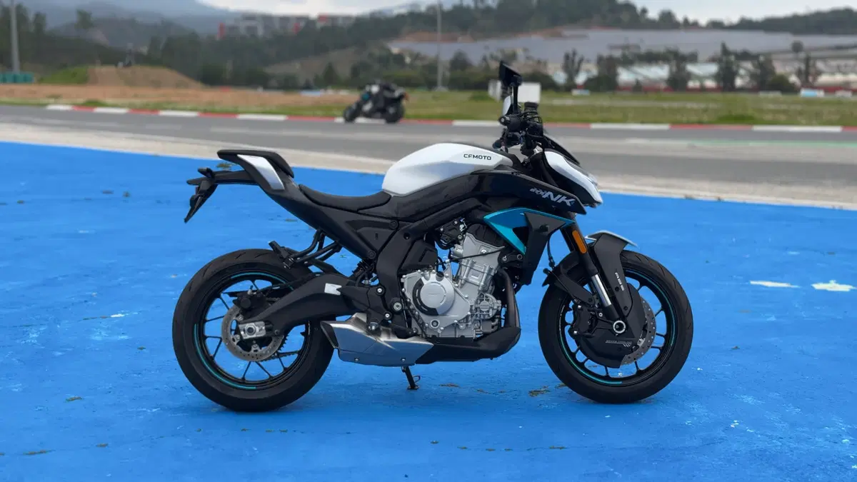 CFMOTO 675NK TEST [VIDEO E GALLERY] (12)
