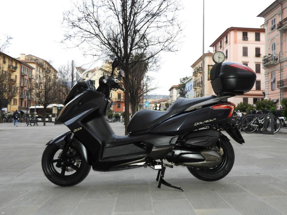 Kymco Downtown 300i ABS (2009 - 17) (4)