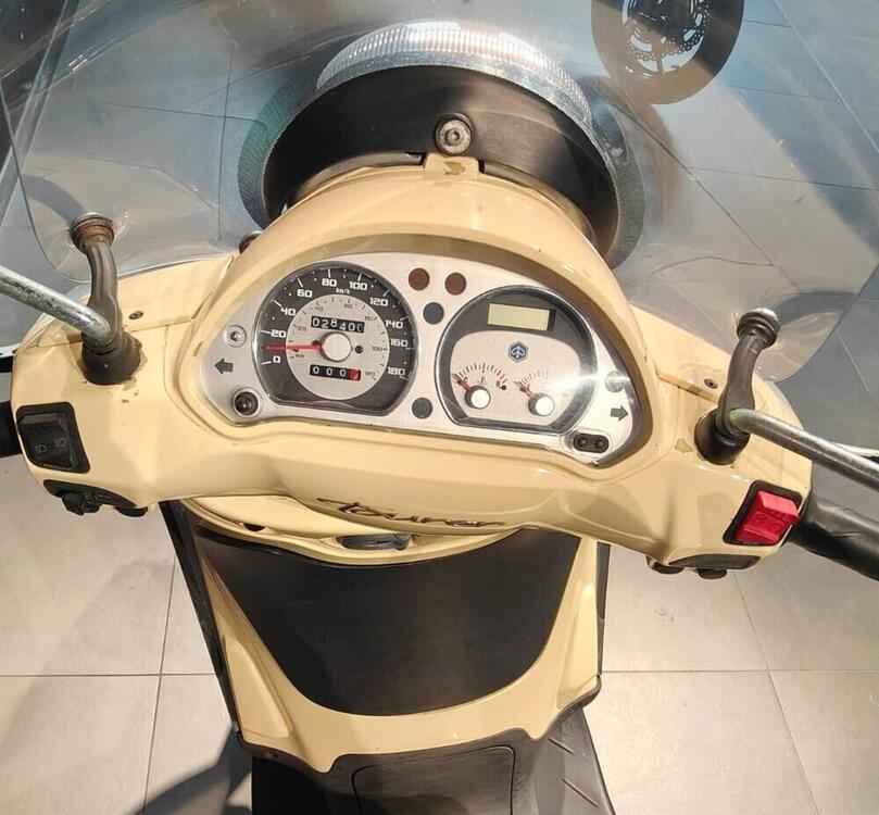 Piaggio Beverly 125 S i.e. (2010 - 17) (3)