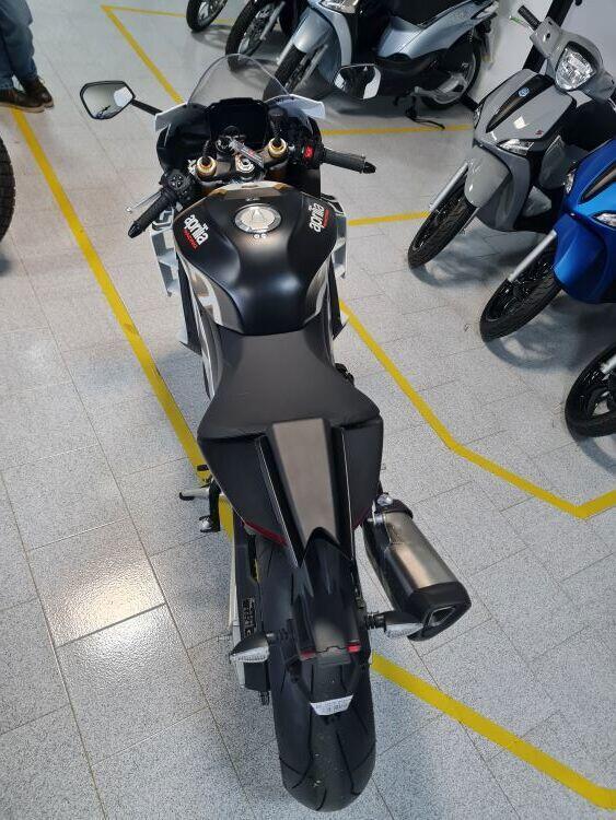 Aprilia RSV4 1100 Factory (2021 - 24) (5)