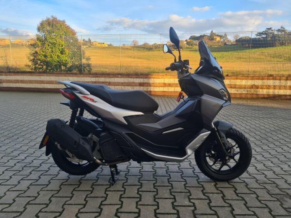 Aprilia SR GT 200 (2022 - 24) (3)