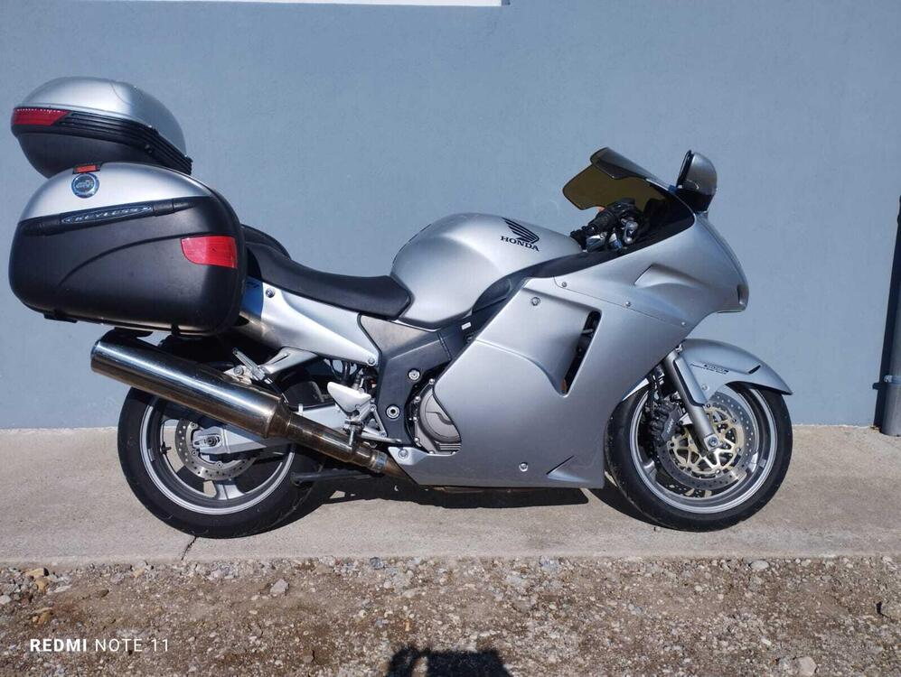 Honda CBR 1100 XX  (2001 - 06) (5)