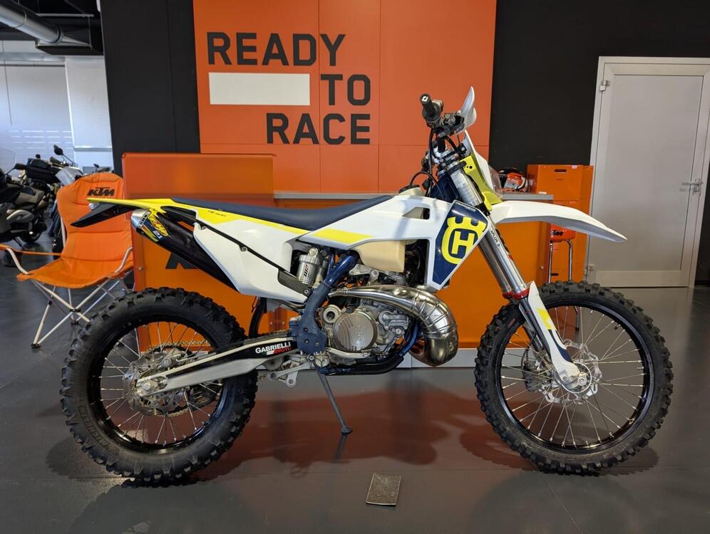 Husqvarna TE 300i (2023)