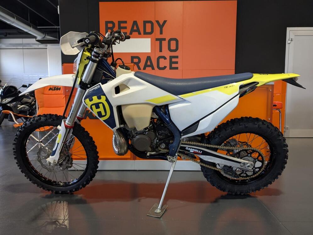 Husqvarna TE 300i (2023) (2)