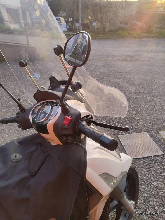 Piaggio Beverly 350 SportTouring ie (2011 - 15) (4)