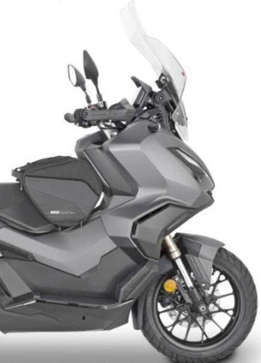 PARABREZZA TRASPARENTE GIVI PER HONDA ADV 350 CODI (2)