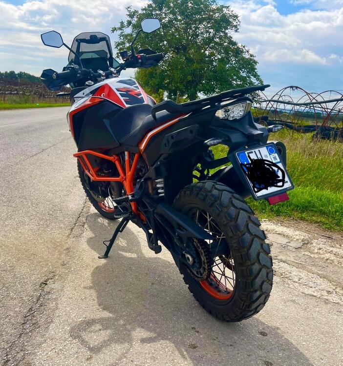 KTM 1290 Super Adventure R (2021) (2)