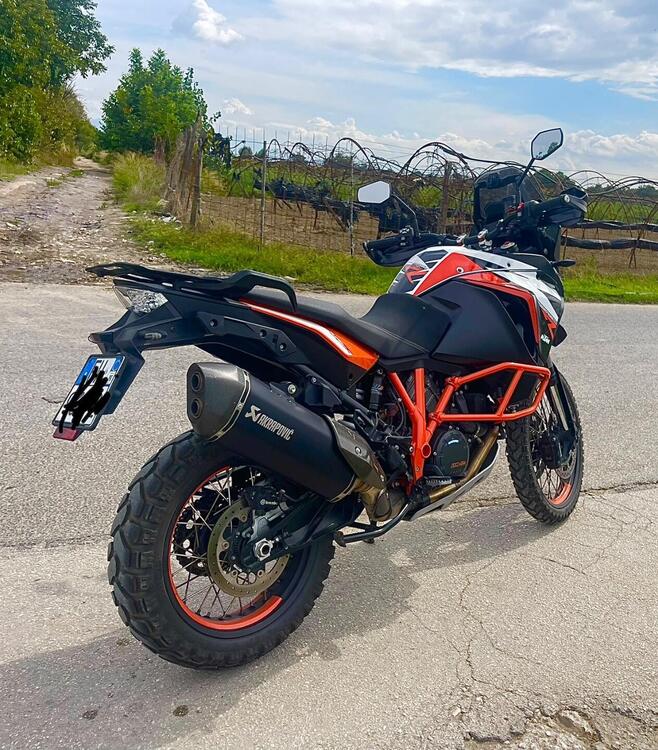 KTM 1290 Super Adventure R (2021) (3)