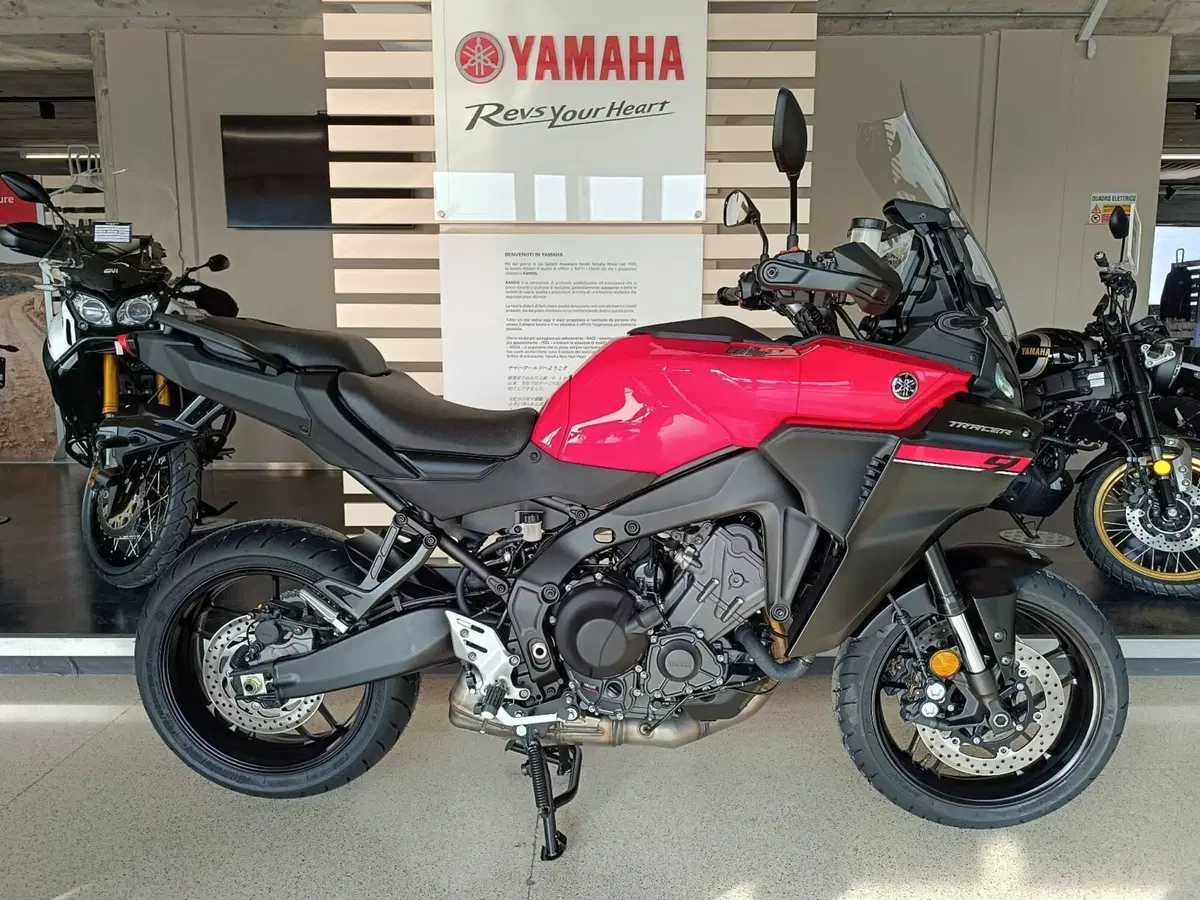 Yamaha Tracer 9 (2025 - 26)