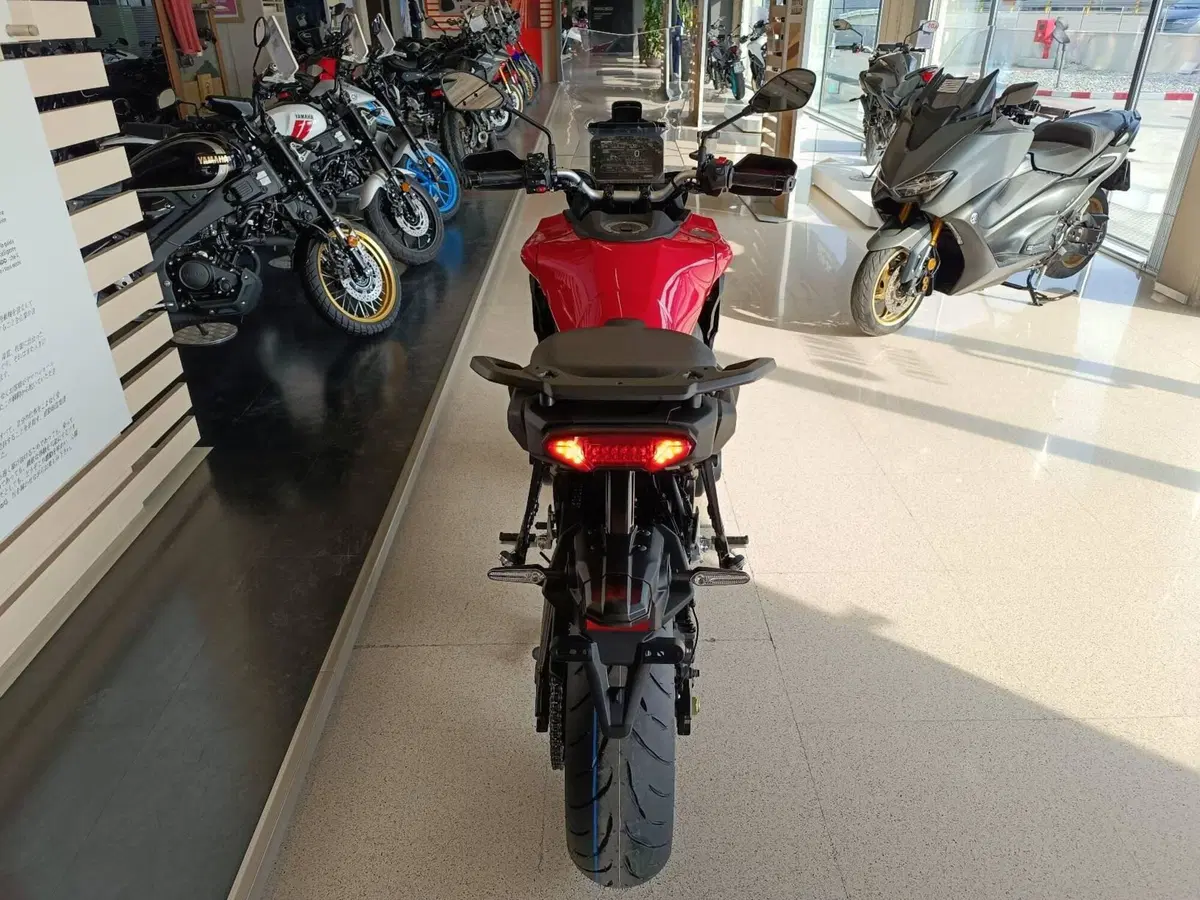 Yamaha Tracer 9 (2025 - 26) (3)