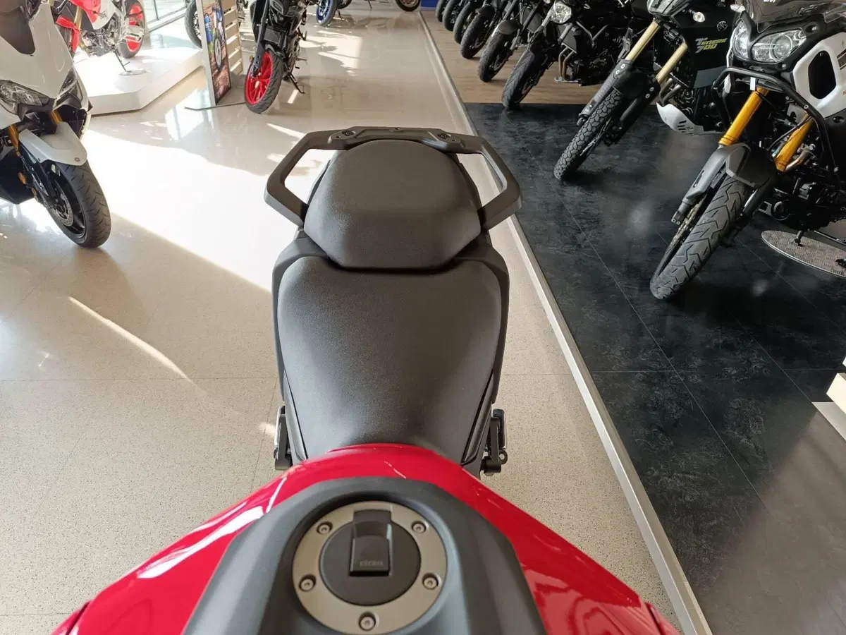 Yamaha Tracer 9 (2025 - 26) (7)