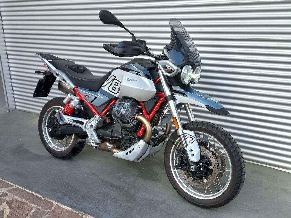 Moto Guzzi V85 TT (2024 - 25) (3)